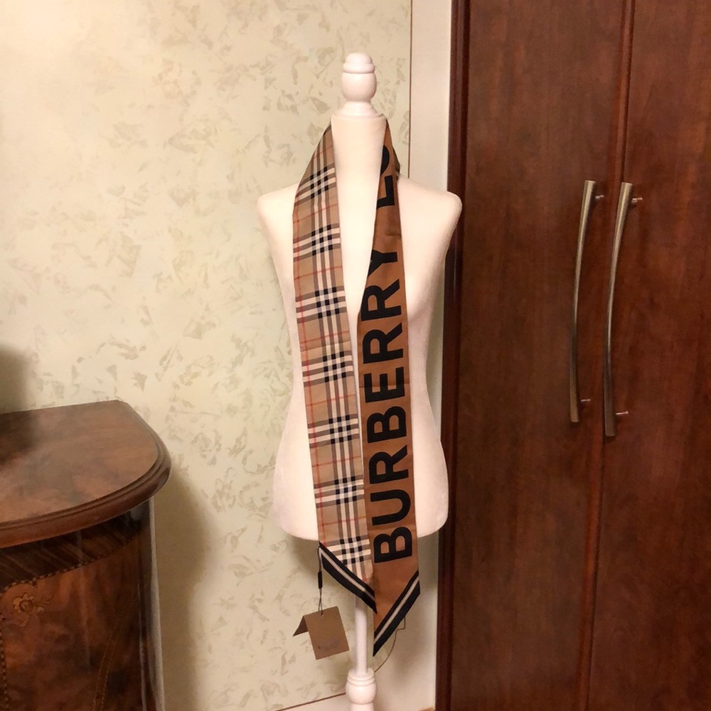 Burberry Vintage Check 100% Mulberry Silk Scarf